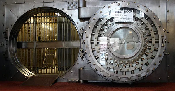 The height of idiocy: US Government hijacks the whole Swiss banking system