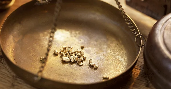 gold-nugget-weigh