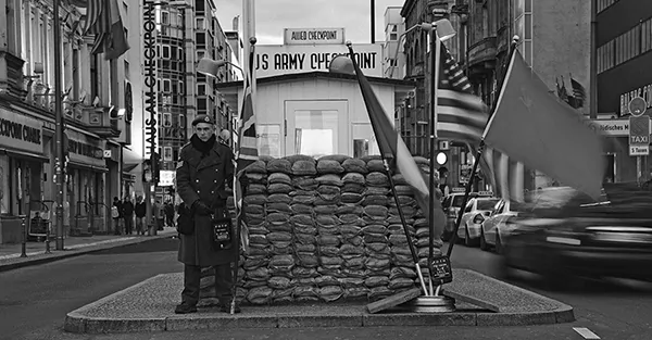 Checkpoint Charlie is back: Ukraine starts building a new Berlin Wall