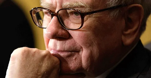 Infographic: Someone please show this to Warren Buffett (Gold vs. the Financial System)