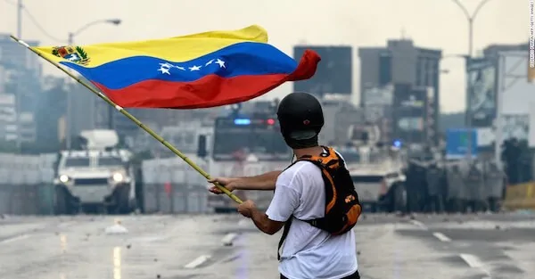 On the ground in Venezuela: this country is being cut off from the rest of the world.
