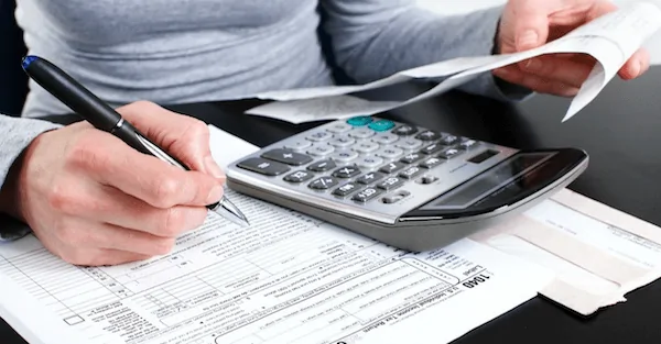 Even Elizabeth Warren is maximizing her tax deductions