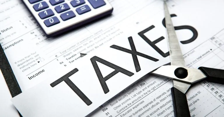 This Strategy Cuts the Tax Bill of American Entrepreneurs in Half